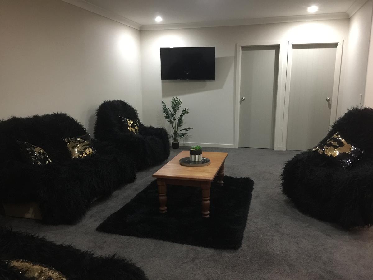 Acacia Bay Taupo Villa ภายนอก รูปภาพ
